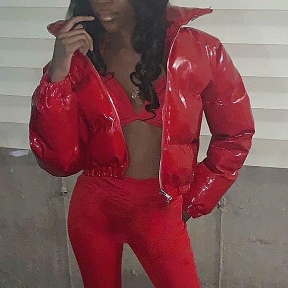 Red Cropped Puffer - Picture 2 of 2